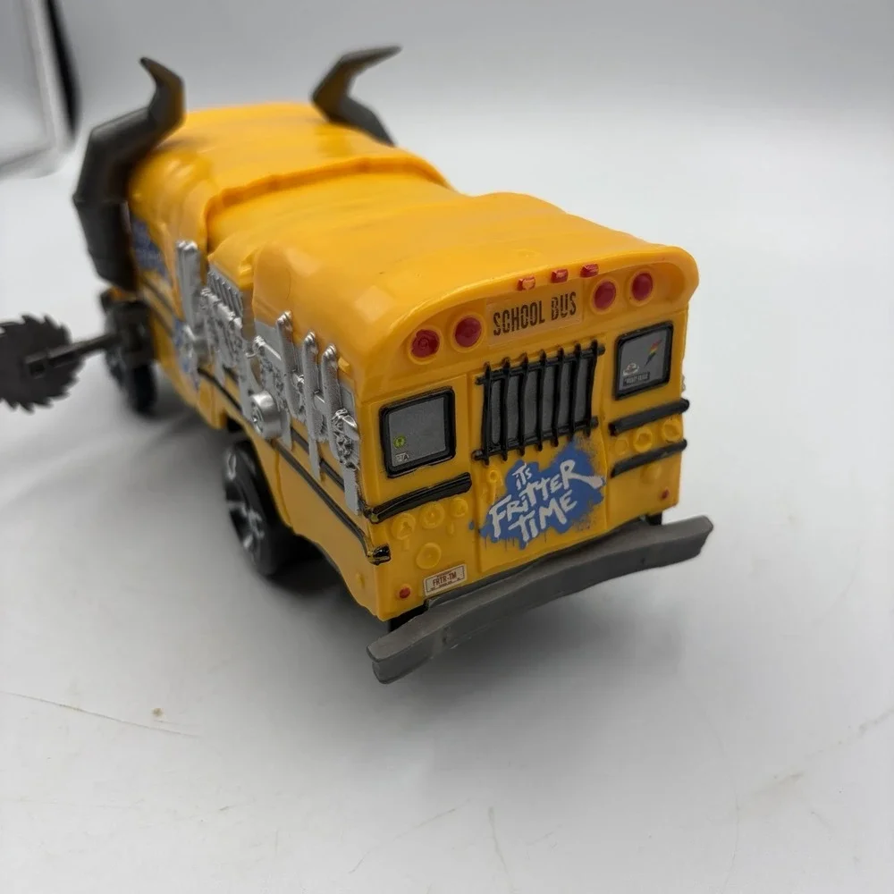 Disney Pixar Cars 3 Crunch & Crash Miss Fritter Yellow Bus 2017 Mattel GUC